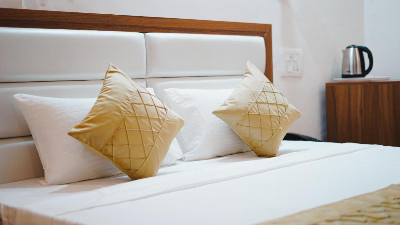 Hotel Northwind, Kharar, Mohali エクステリア 写真