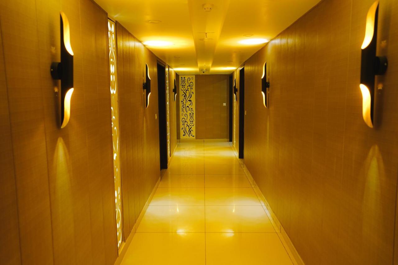 Hotel Northwind, Kharar, Mohali エクステリア 写真