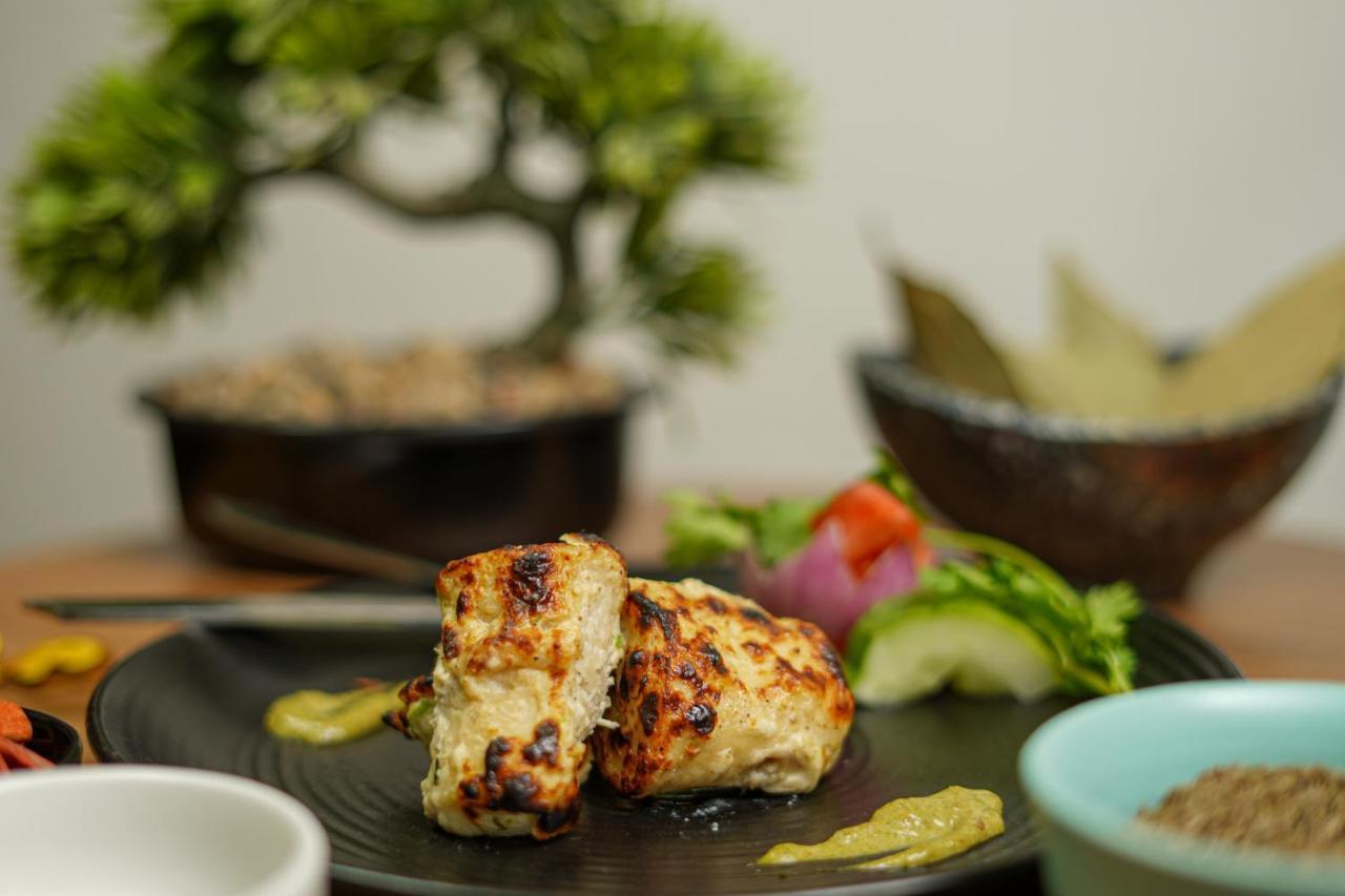 Hotel Northwind, Kharar, Mohali エクステリア 写真