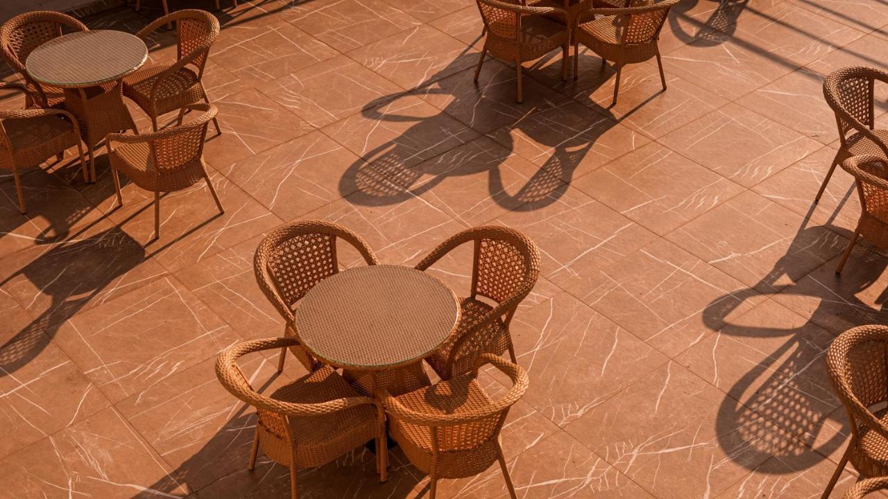 Hotel Northwind, Kharar, Mohali エクステリア 写真
